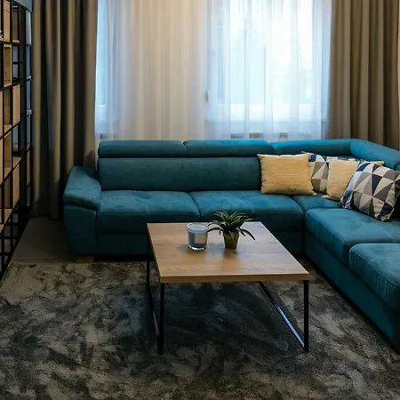 Todor Center Apartment *