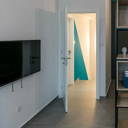 Todor Center Apartment