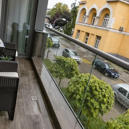 Todor Center Apartment